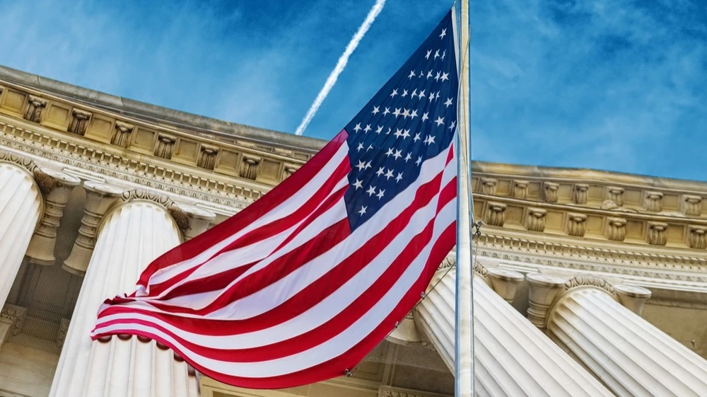 Фондовый рынок США снизился 19 августа из-за опасений инвесторов по поводу ИИ-ралли / Фото: Shutterstock.com/Kosoff