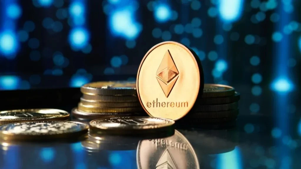 Ethereum впервые поднялся выше $4900, оставив позади все исторические уровни сопротивления / Фото: alfernec/Shutterstock.com