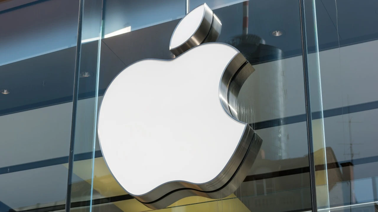 На презентации 9 сентября Apple, как ожидается, покажет новую линейку iPhone 17 / Фото: r.classen / Shutterstock.com