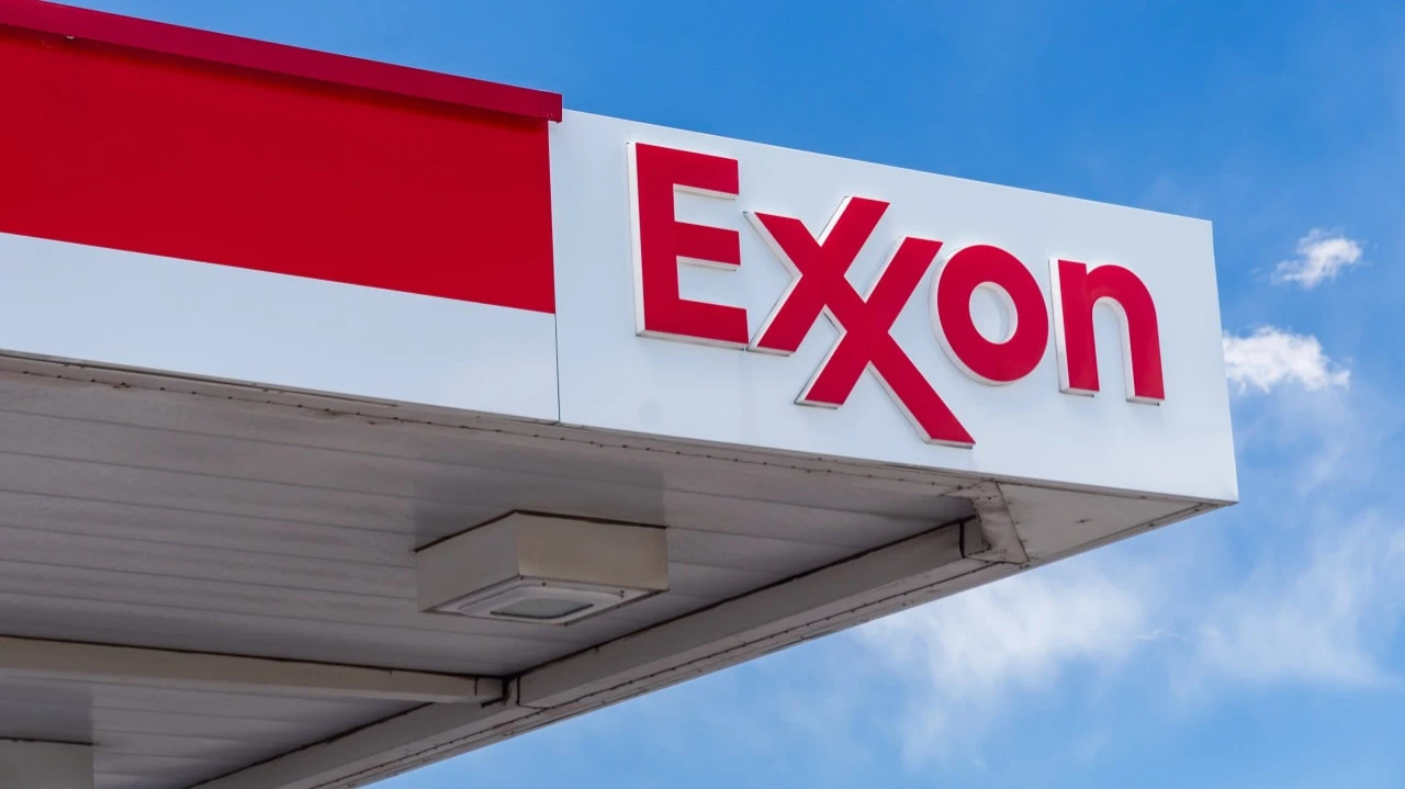 Exxon Mobil was in secret talks to return to Russia - WSJ