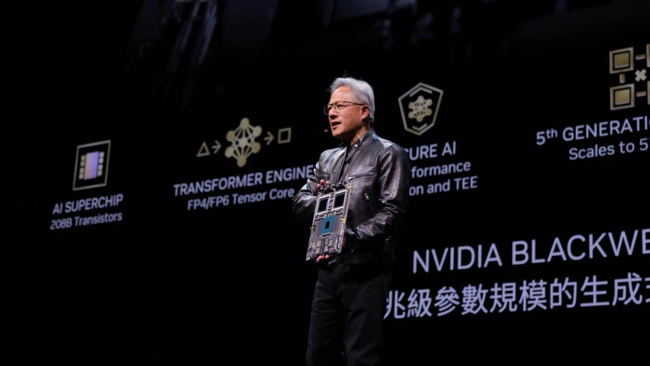 Nvidia и ее гендиректор Дженсен Хуанг не сумели убедить рынок: акции упали после отчетности / Фото: Nvidia