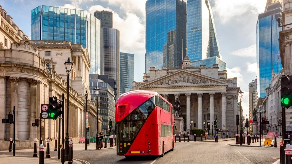 Доходность 30-летних гособлигаций Великобритании поднялась до максимума 21 века / Фото: Mistervlad/Shutterstock.com