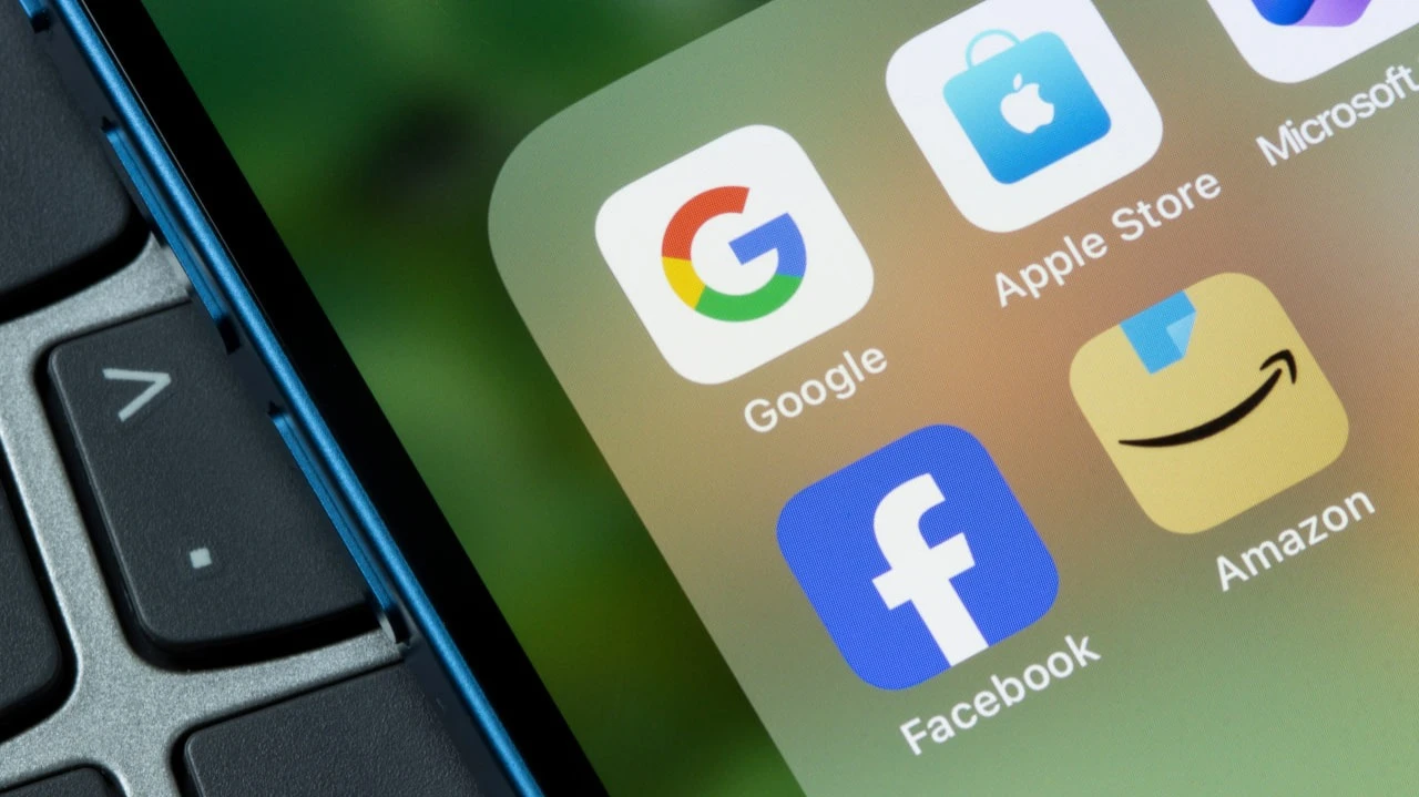 Когда треть капитализации S&P 500 сосредоточена в «Великолепной семерке», нейтральная позиция в индексе становится крупной ставкой / Фото: Tada Images / Shutterstock.com