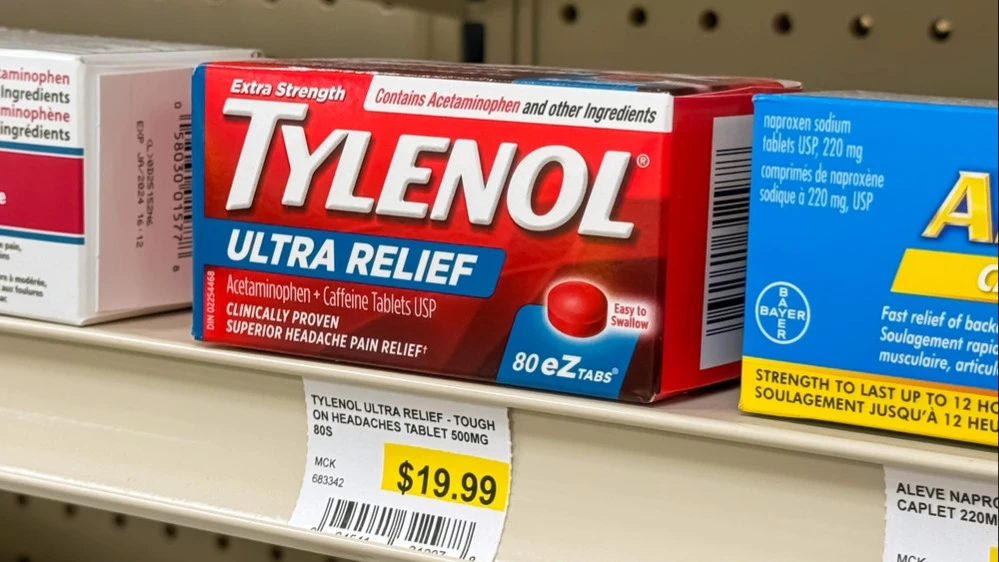 Инвесторы Kenvue опасаются, что министр здравоохранения США Роберт Ф. Кеннеди-младший обрушится с критикой на препарат Tylenol / Фото: oasisamuel / Shutterstock.com