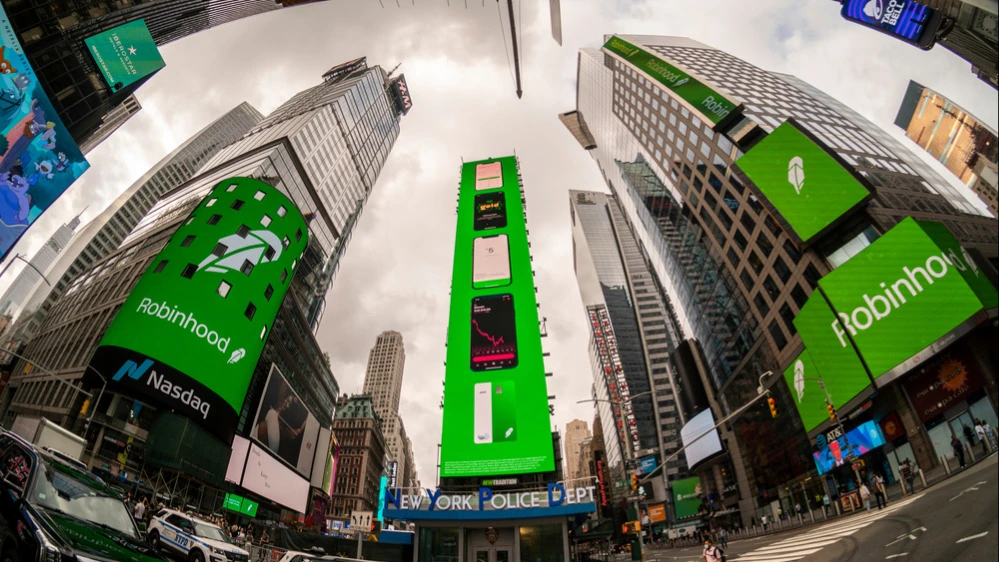 AppLovin and Robinhood will enter the S&amp;P 500. Their shares jumped