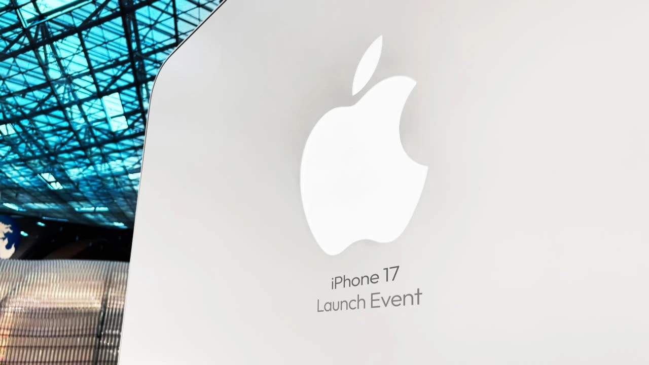 Apple получила два понижения рейтинга за день / Фото: Visuals6x / Shutterstock.com