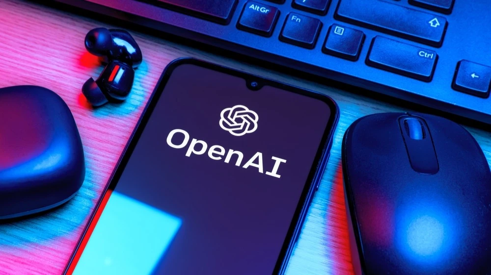 Разработчик ChatGPT договорился с Microsoft об условиях сотрудничества / Фото: JarTee / Shutterstock.com