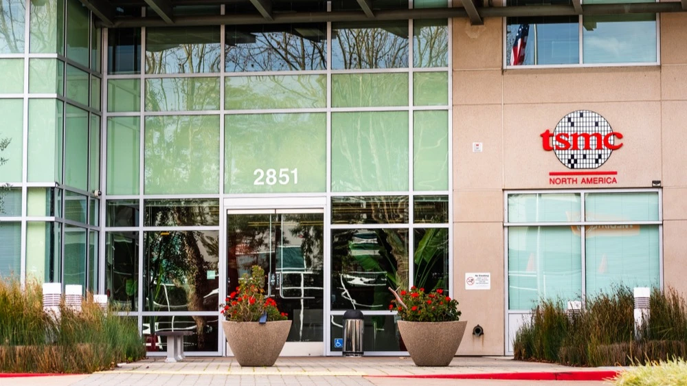 Бумаги TSMC торгуются в Нью-Йорке выше средней целевой цены, но почти все аналитики продолжают рекомендовать их к покупке / Фото: Sundry Photography/Shutterstock.com