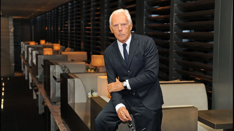 Джорджио Армани в марте распорядился в завещании продать его компанию после смерти по долям, либо вывести на IPO / Фото: DELBO ANDREA / Shutterstock.com