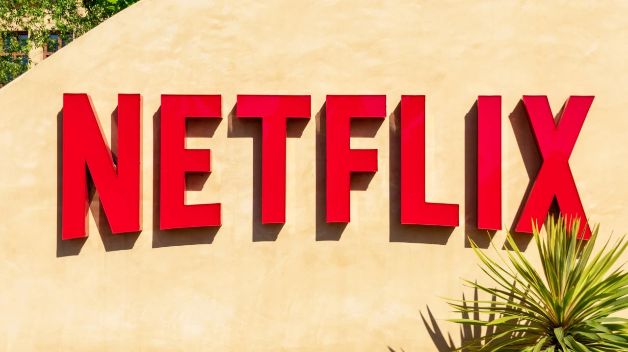 Аналитик Loop Capital сменил оценку Netflix: теперь «покупать» вместо «держать» / Фото: Michael Vi / Shutterstock.com