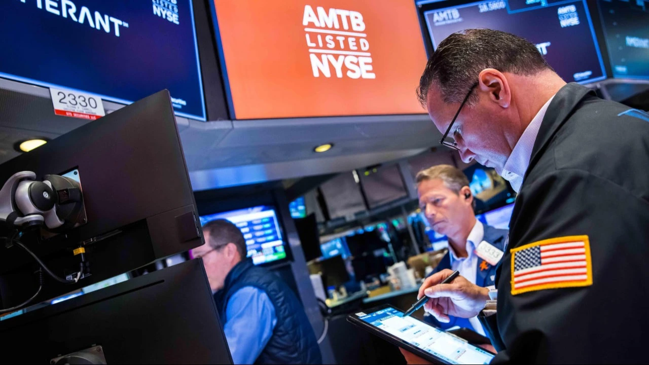 У Розенберга репутация «перманентного медведя», но сегодня его взгляды разделяют и другие ветераны рынка / Фото: X / NYSE