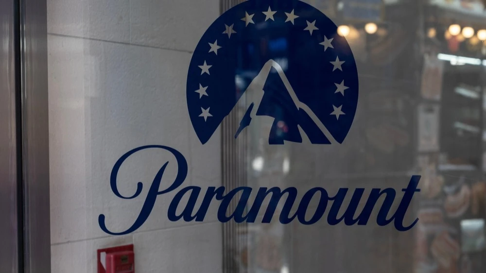 Сделку могут профинансировать на 70–80% за счет наличных при поддержке сооснователя Oracle Ларри Эллисона, а оставшуюся часть выплатить акциями / Фото: lev radin / Shutterstock.com