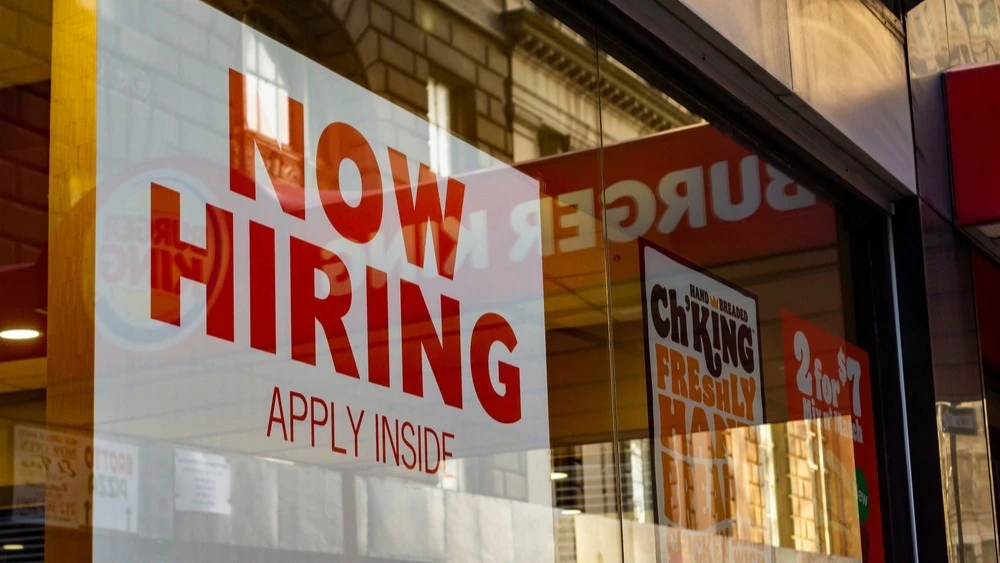 Более 70% выдаваемых в США рабочих виз для высококвалифицированных и талантливых специалистов получают граждане Индии / Фото: rblfmr/Shutterstock.com