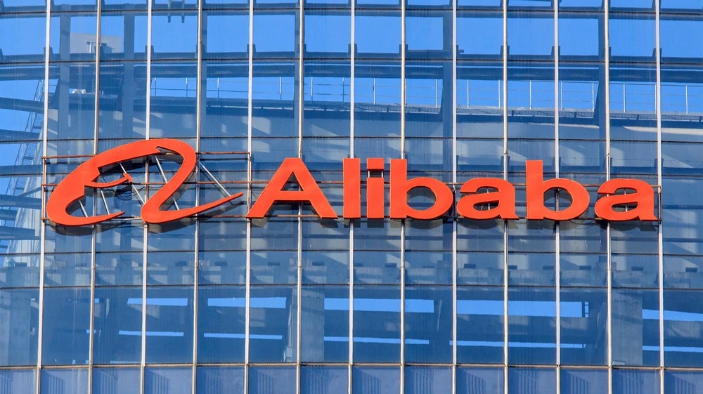 Общий объем инвестиций Alibaba в ИИ в ближайшие пять лет превысит $4 трлн / Фото: testing / Shutterstock.com