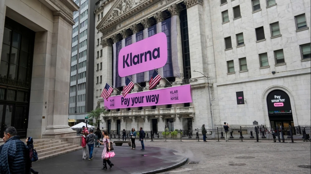 Инвесторы продают акции Klarna из-за опасений по поводу ставок ФРС и конкуренции / Фото: rblfmr / Shutterstock.com