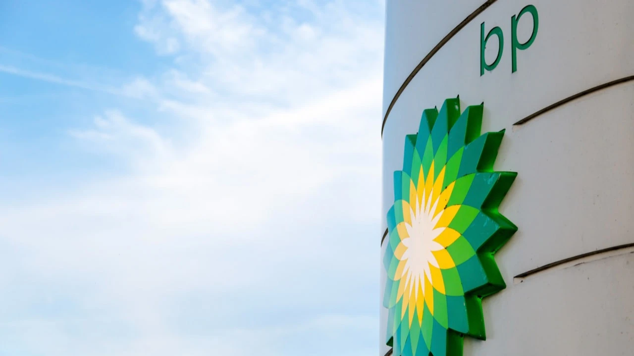 BP вложит $5 млрд в добычу нефти и ждет роста спроса минимум до 2030 года / Фото: Tommy Lee Walker / Shutterstock.com