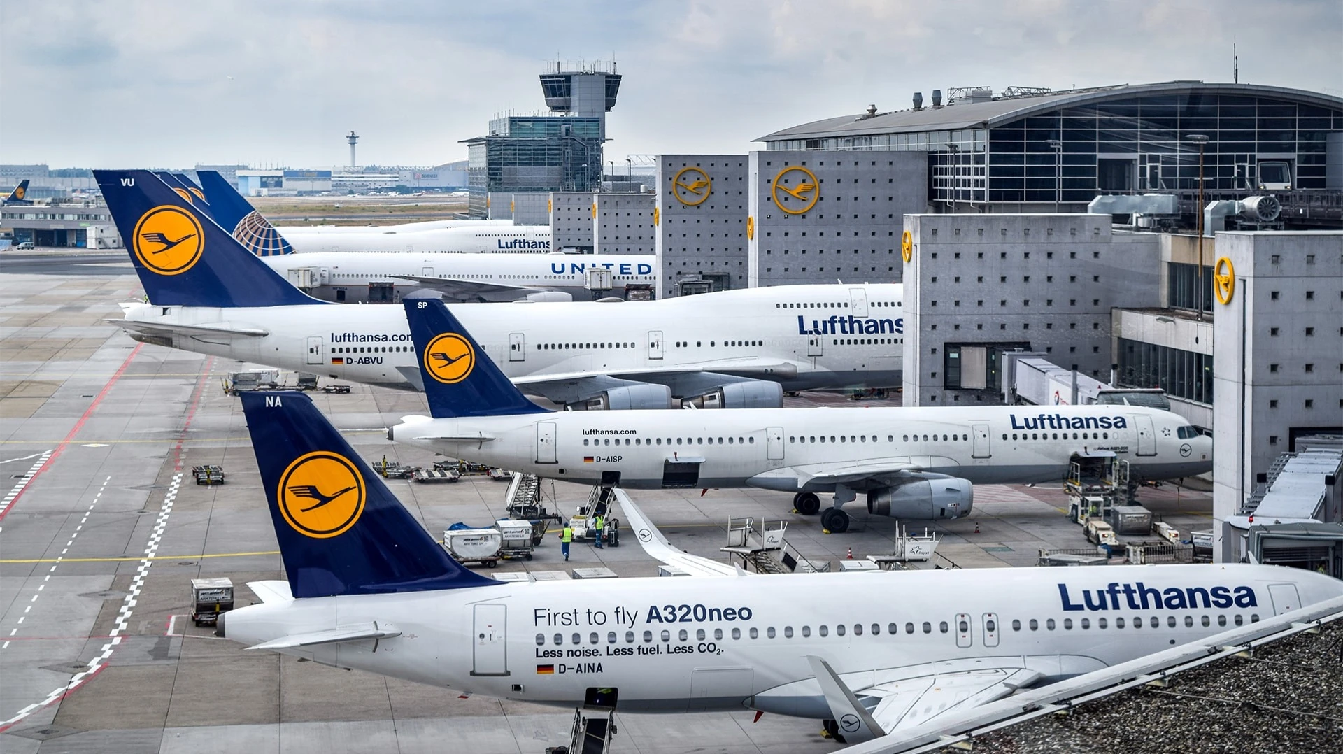 Lufthansa объявила о крупнейшем со времен пандемии сокращении персонала / Фото: Shutterstock