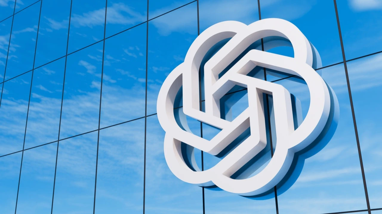 Инвесторы ждут сигналов с конференции OpenAI / Фото: Prathmesh T / Shutterstock.com