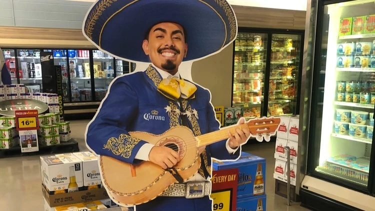 Латиноамериканцы — основные потребители пива Constellation Brands / Фото: StacieStauffSmith Photos/Shutterstock.com