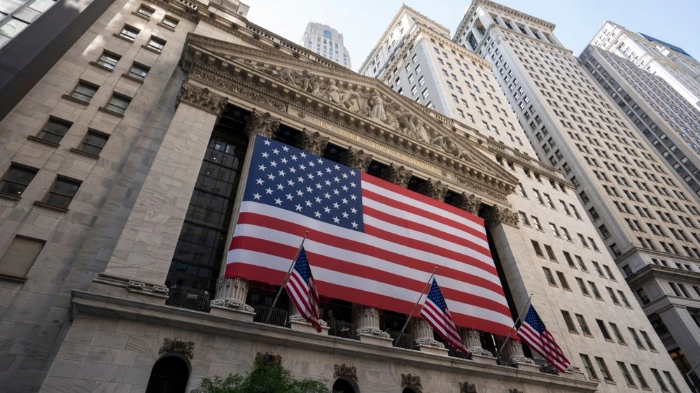 Стратег Goldman Sachs считает, что оценки акций техсектора пока не достигли уровней, соответствующих пузырям / Фото: Tada Images / Shutterstock.com