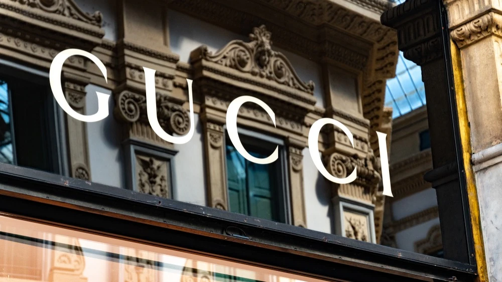 Gucci — один из главных локомотивов Kering, но в последнее время бренд стал проблемой для модного гиганта / Фото: Cineberg / Shutterstock.com