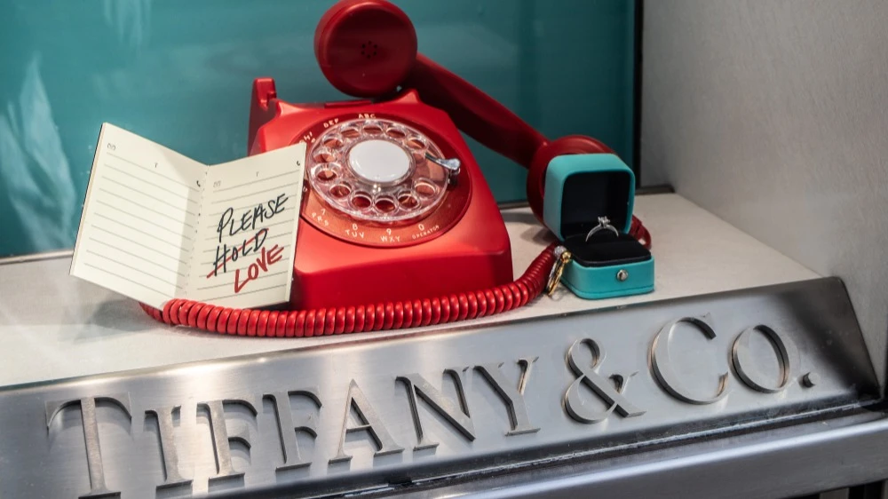 Дизайнерские ювелирные бренды высшего сегмента способны компенсировать рост цен на золото незначительным повышением цены, считают в Bernstein / Фото: Grzegorz Czapski/Shutterstock.com