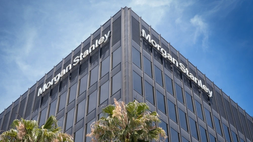 Morgan Stanley ждет, что многие инвестиции в ИИ окупятся уже к 2028 году / Фото: Mark Roger Bailey / Shutterstock.com