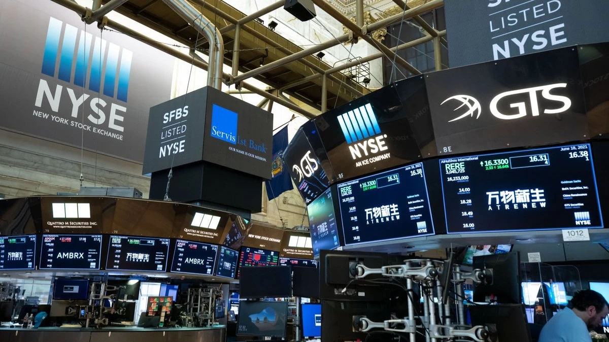 Коррекция на фондовом рынке могла бы снизить градус перегретости, считает стратег JPMorgan / Фото: X/NYSE