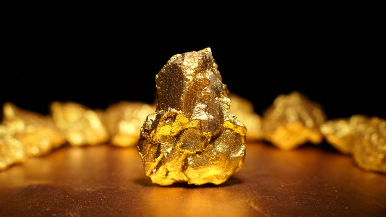 Morgan Stanley ждет роста золота на 10% к концу 2026 года / Фото: Roman Bodnarchuk / Shutterstock.com