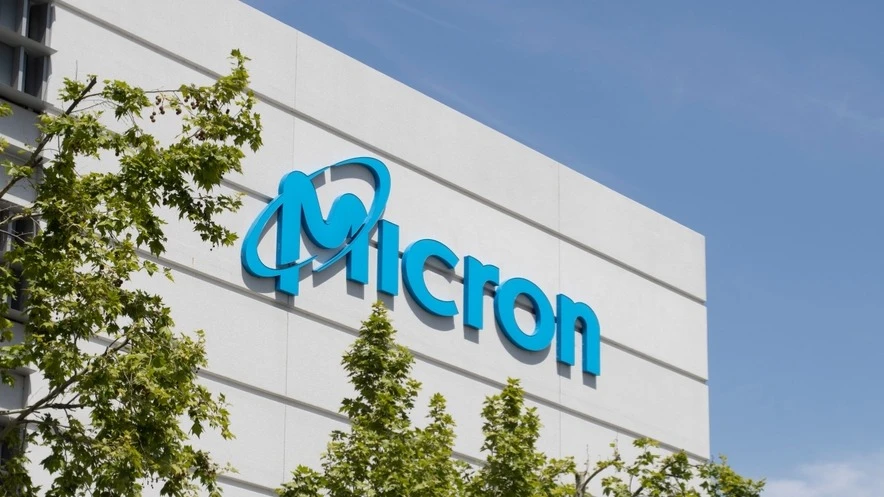 UBS считает, что по мере перехода Micron от циклической бизнес-модели к более устойчивой структуре рынок начнет переоценивать его потенциал / Фото: Tada Images/Shutterstock.com