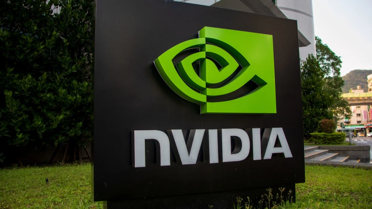 Капитализация Nvidia впервые достигла отметки $5 трлн в ходе премаркета  / Фото: AlmondYue / Shutterstock.com