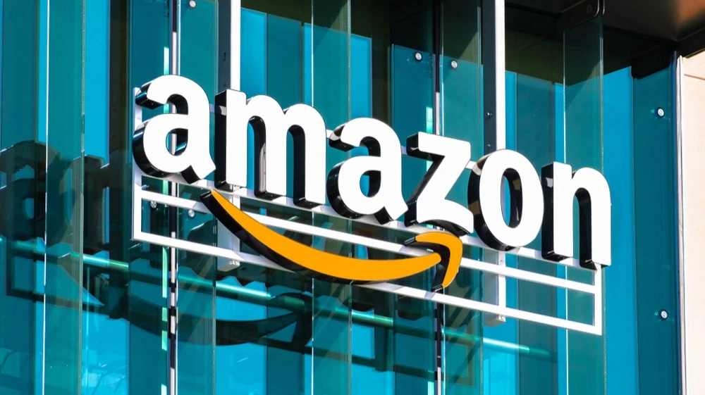 Amazon днем ранее отчитался о лучшем росте выручки облачного сервиса почти за три года / Фото: Sundry Photography / Shutterstock.com