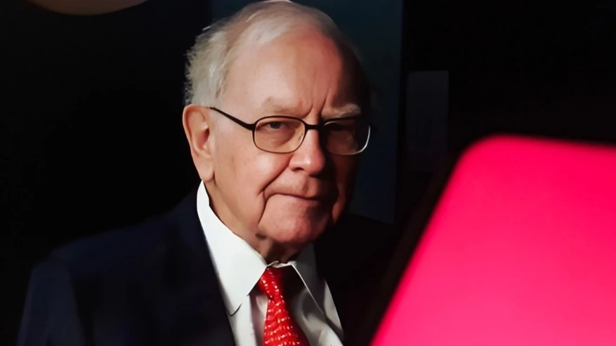 Berkshires cachet hit a new record. What did Buffett do in the third quarter?