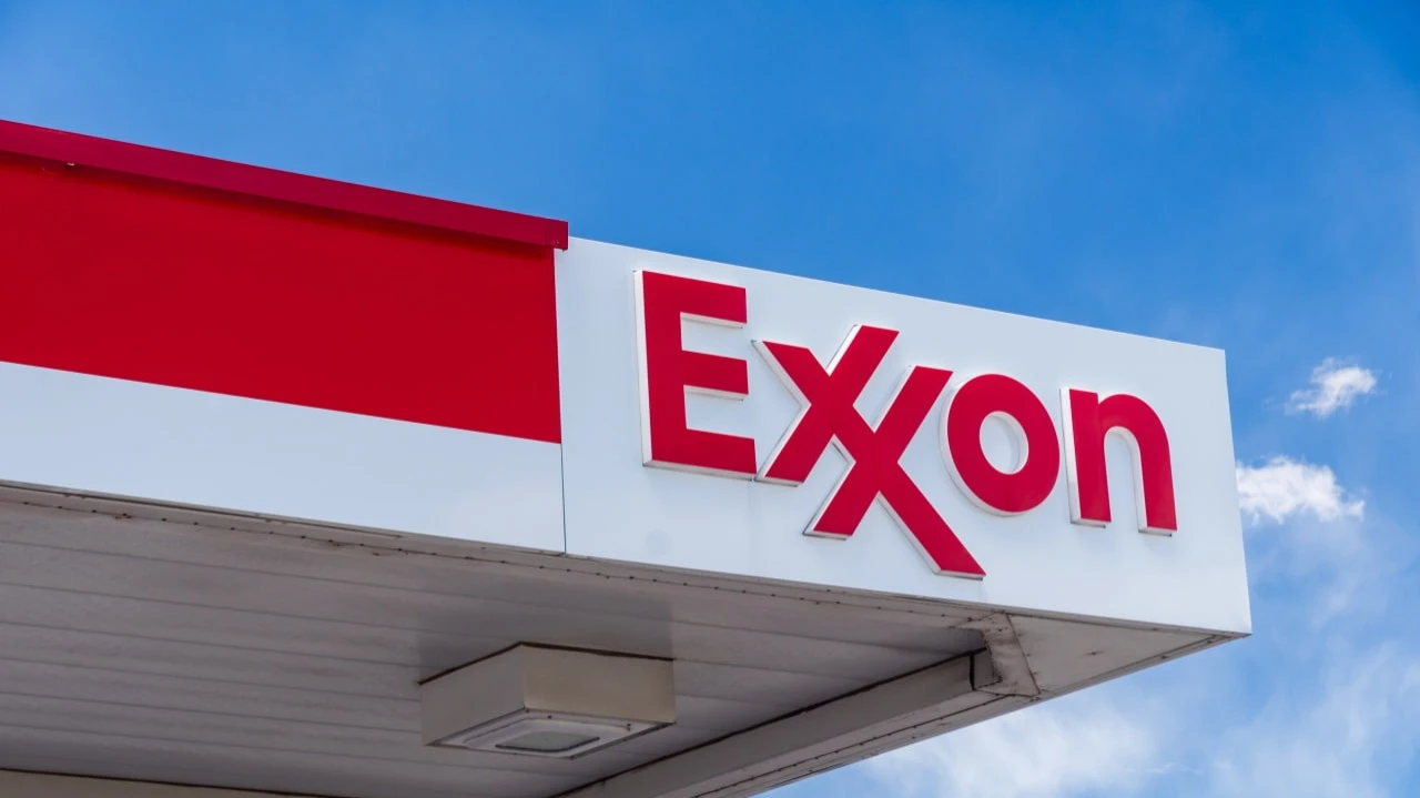Exxon присоединился к Chevron в качестве претендента на активы российского «Лукойла»