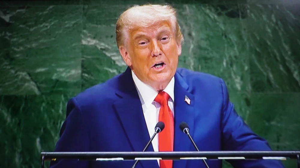 Белый дом ведёт тайные консультации с Россией и направил в Киев делегацию Пентагона. Фото: Shutterstock/Saku_rata160520