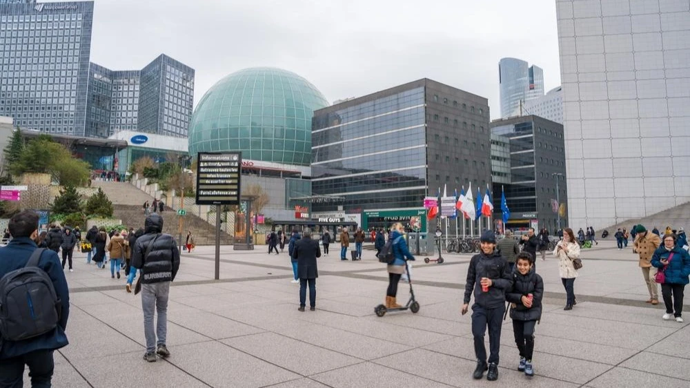 По данным Morningstar акции компаний, работаюших в сфере недвижимости и услуг связи, оказались наиболее недооцененными на европейских рынках. Фото Wiliamhero / Shutterstock.com