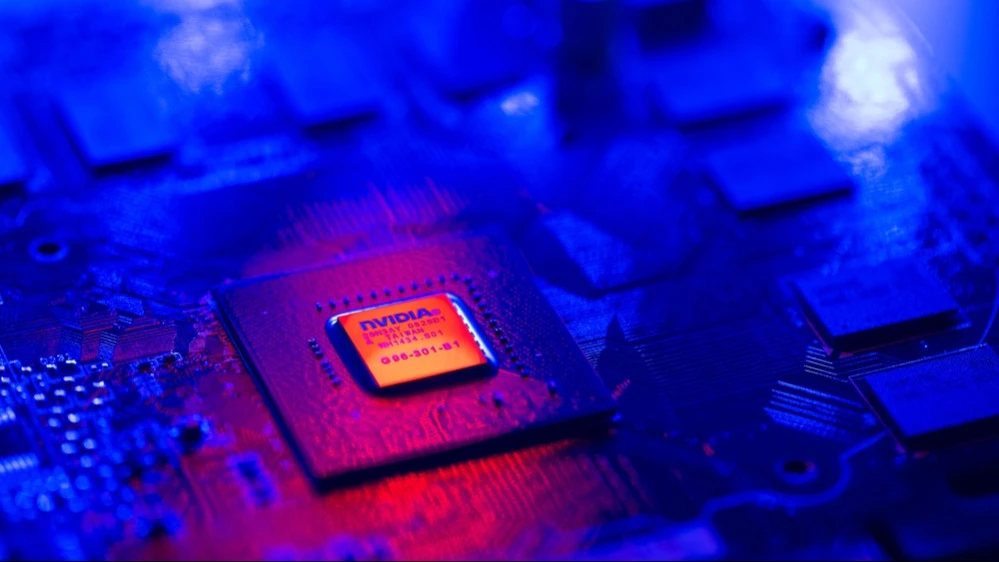 Источники Bloomberg не исключают, что правительство США может выдать разрешение Nvidia на экспорт передовых чипов в Китай / Фото: Nor Gal / Shutterstock.com