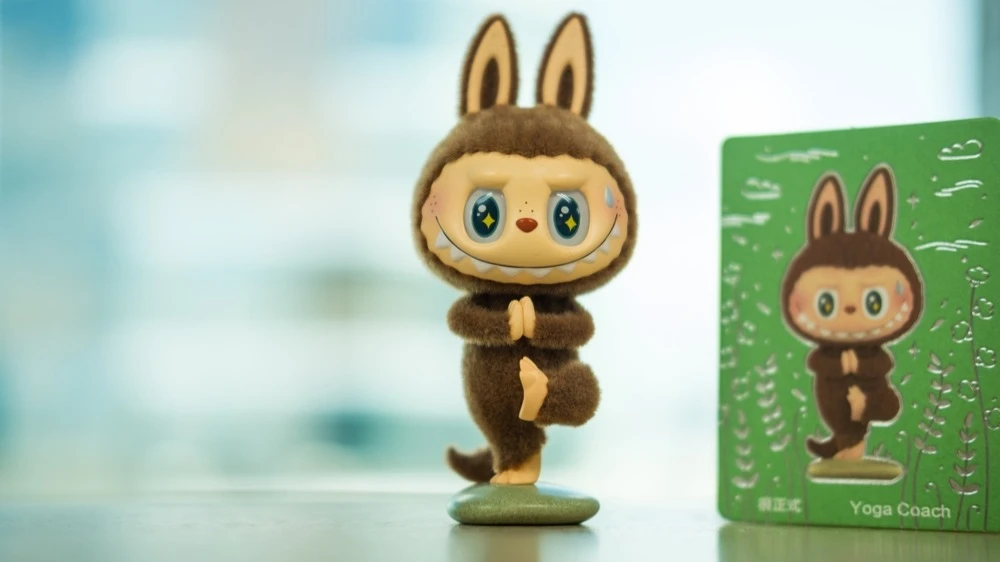 Акции производителя популярных игрушек Лабубу показали максимальный рост за три месяца / Фото: Dontree_M / Shutterstock.com