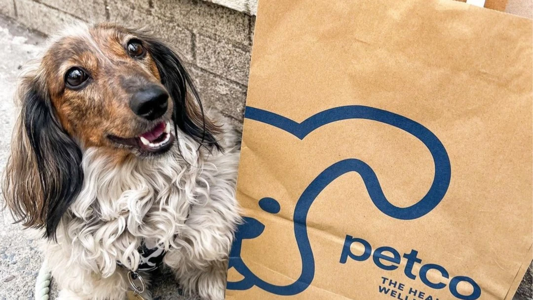 Котировки Petco выросли после отчета / Фото: Facebook / Petco