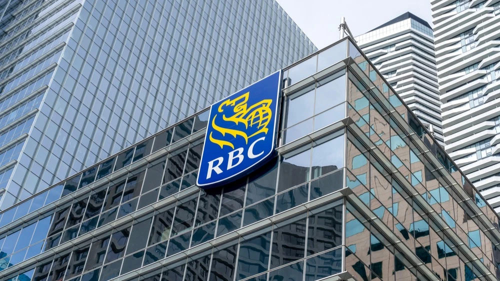 Аналитики RBC предупредили о борьбе между акциями роста и акциями стоимости / Фото: Shutterstock / JHVEPhoto