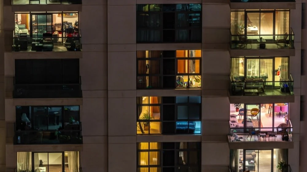 Real estate vs. the stock market: what makes people richer?