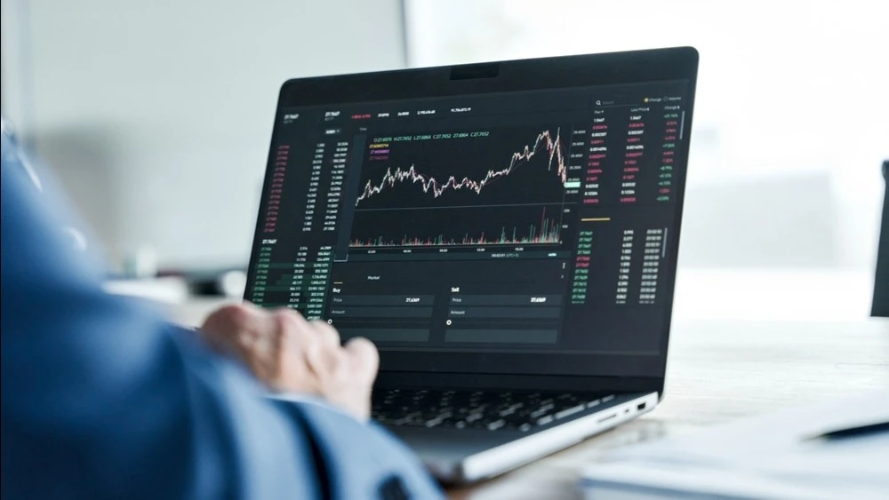 Инвесторы сохраняют нейтралитет / Фото: Shutterstock / insta_photos