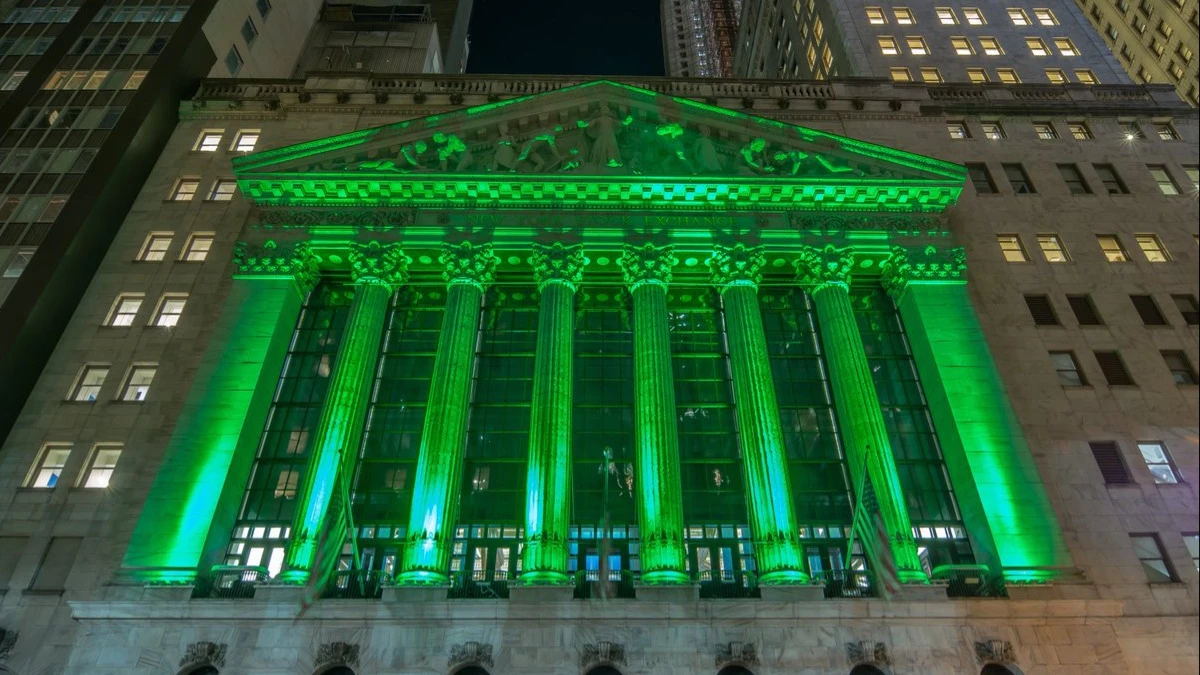 Рынок отреагировал на снижение ставок ФРС новыми рекордами / Фото: X / NYSE