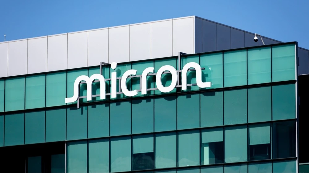 Квартальный отчет Micron, одного из главных бенефициаров бума в сфере искусственного интелекта, станет ключевым для рынка акций на этой неделе / Фото: Shutterstock.com