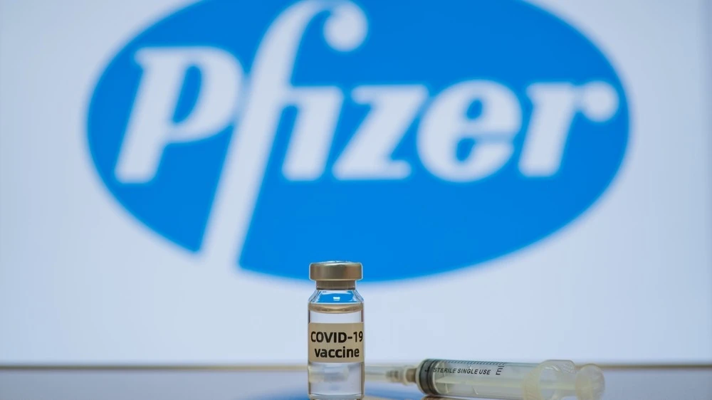Pfizer прогнозирует спад в 2026 году из-за снижения спроса на Covid-продукты / Фото: QINQIE99 / Shutterstock.com