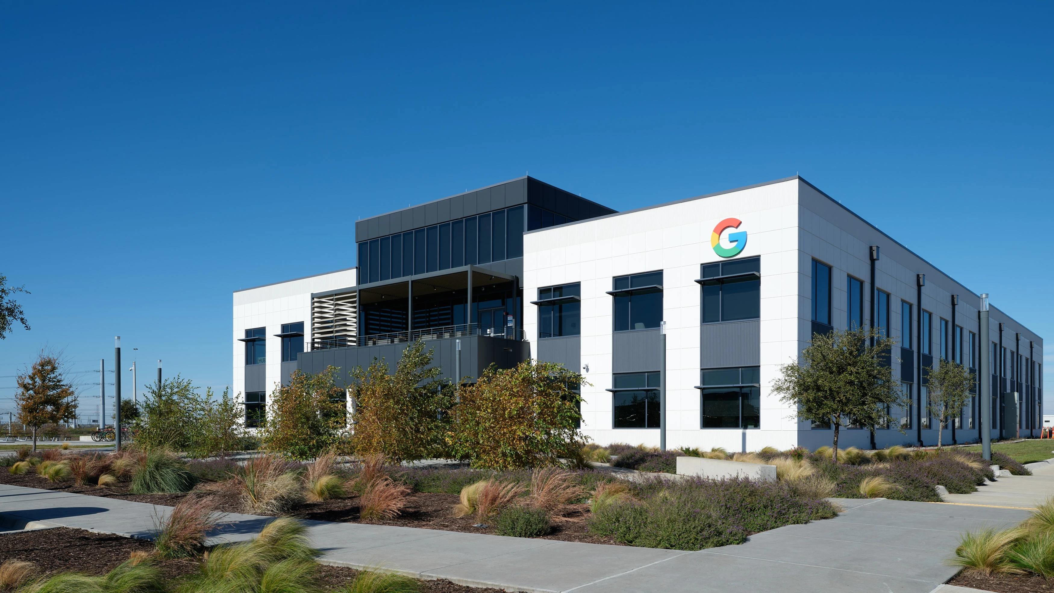 Выход новой ИИ-модели Gemini 3 стал успехом для Google и помог повышению акций Alphabet / Фото: Google