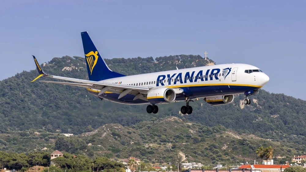 Акции Ryanair с начала года выросли на 55%, сделав лоукостер лучшей европейской компанией в индексе Bloomberg World Airlines Index / Фото: Shutterstock / Markus Mainka