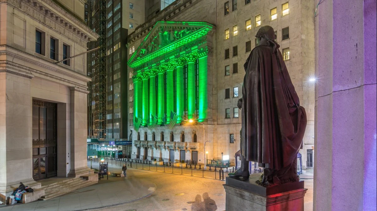 Золото и S&P 500 23 декабря обновили максимумы / Фото: X / NYSE