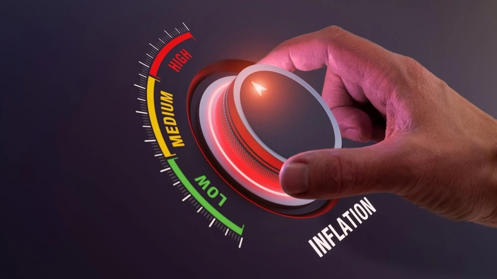 Бум ИИ усиливает инфляционные риски в 2026 году, считают управляющие активов / Фото: NicoElNino / Shutterstock.com