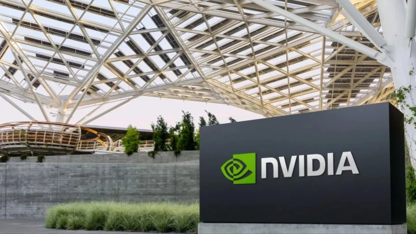 Nvidia с 2022 года сталкивается с запретом Вашингтона на поставки своих флагманских ИИ-чипов в Китай / Фото: Nvidia